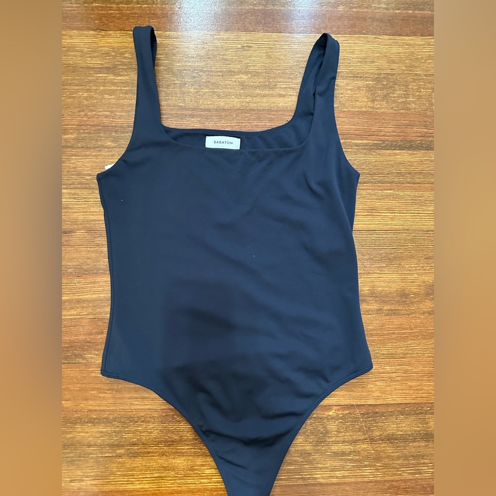Aritzia Babaton Contour Squareneck Bodysuit
